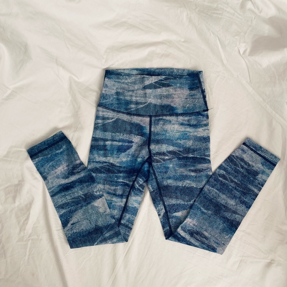 lululemon blue print wunder under legging